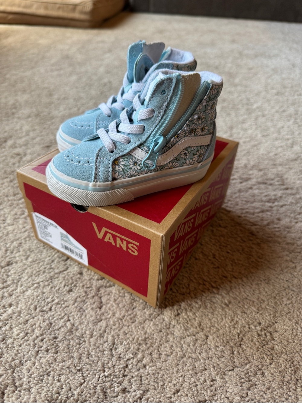 Vans Toddler Sk8-Hi Side Zip Shoe Daisies Light Blue